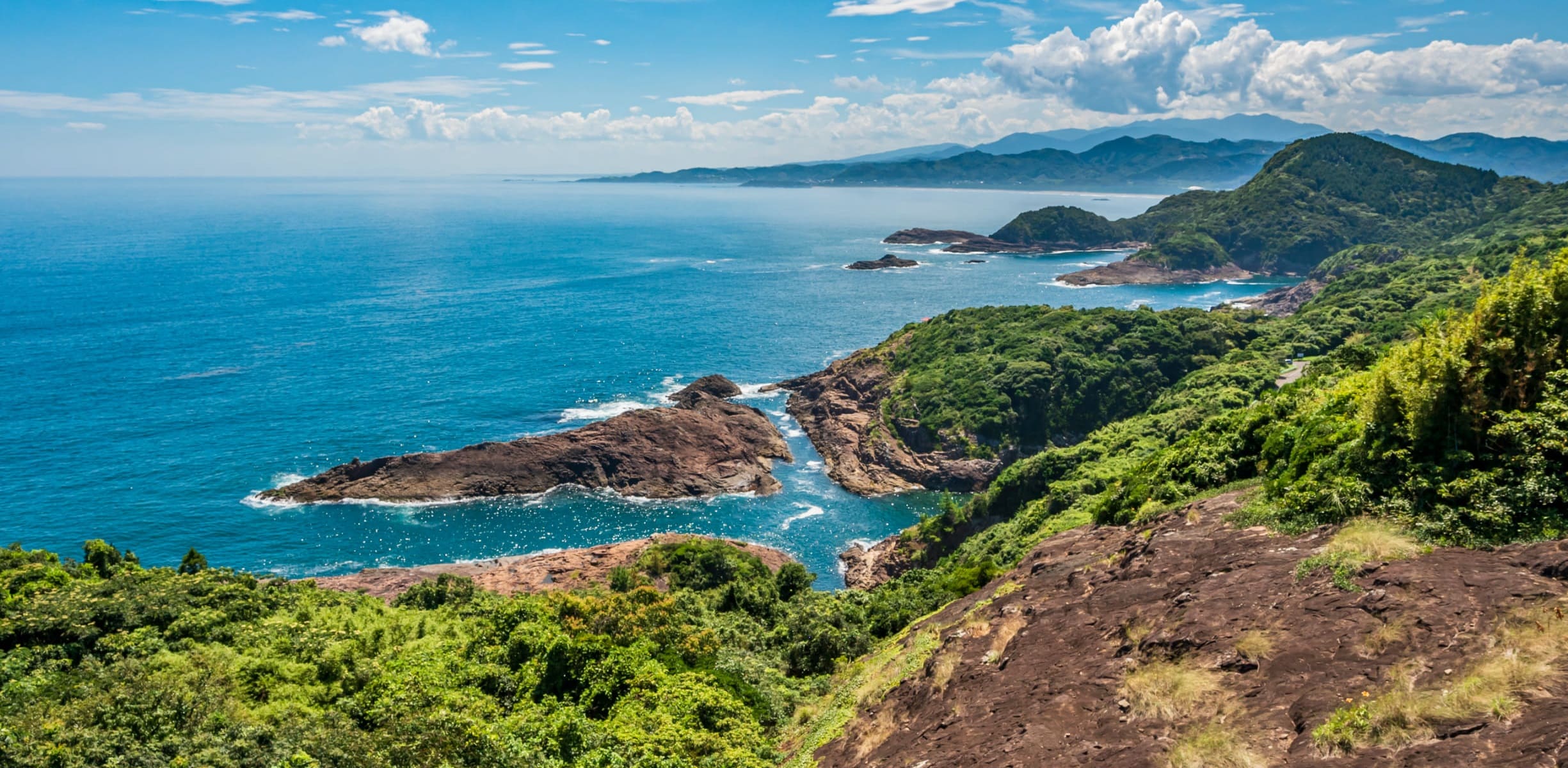 宮崎の海と山